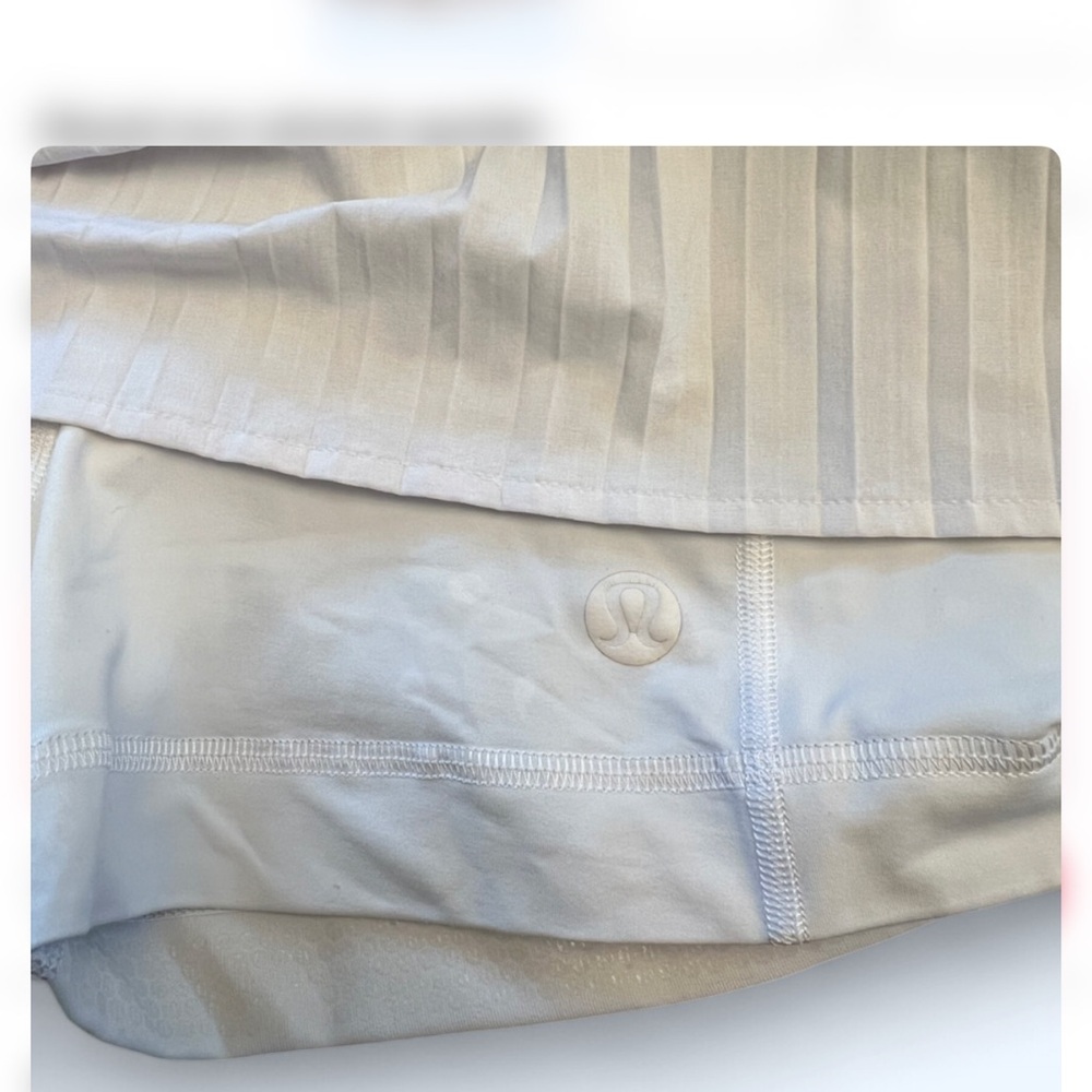 Lululemon Varsity High-Rise Pleated Tennis Skirt Size 8 - Picture 7 of 10
